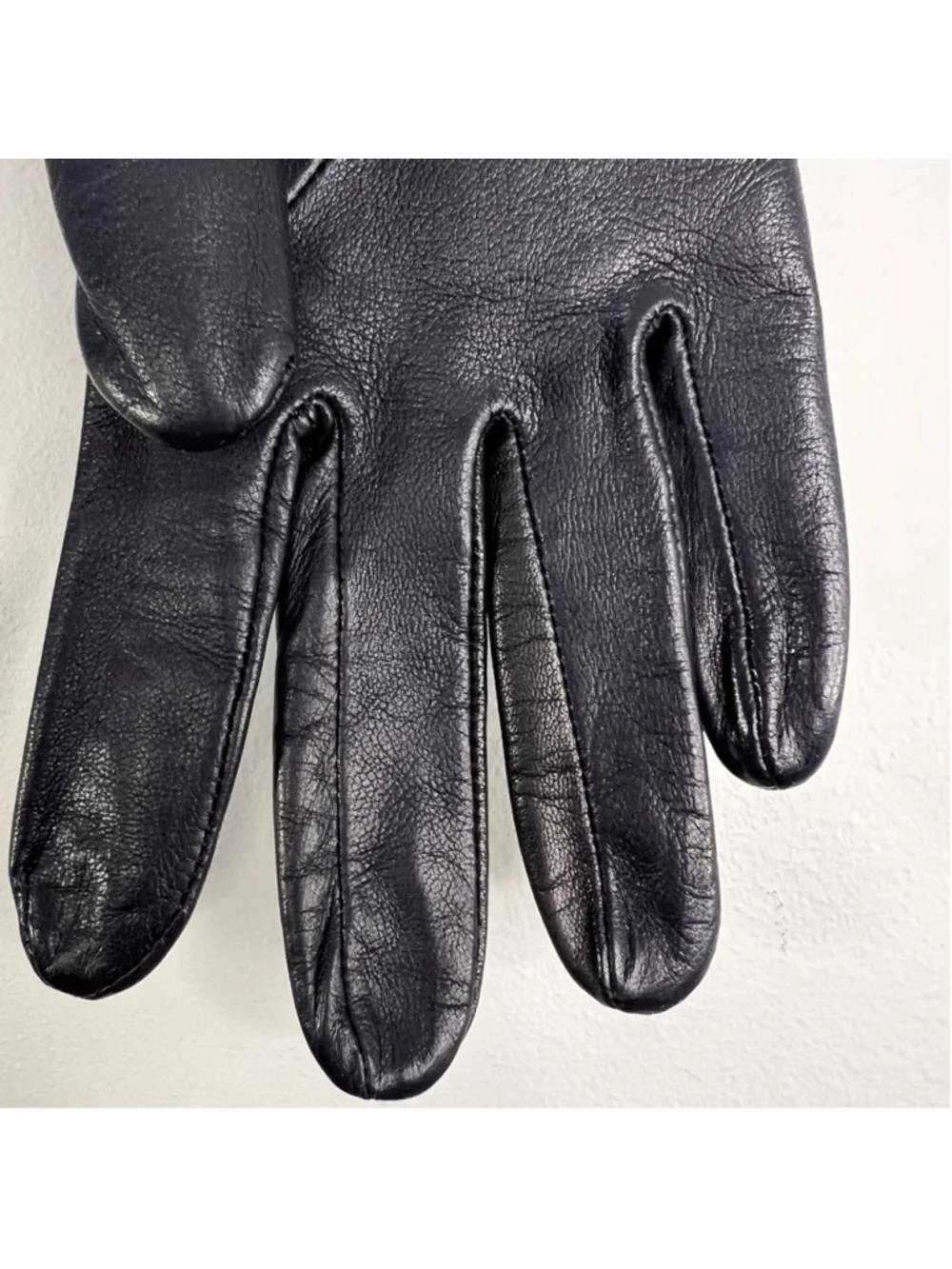 Vintage DENTS Britain buttery soft dark blue leather silk lined gloves 6.5